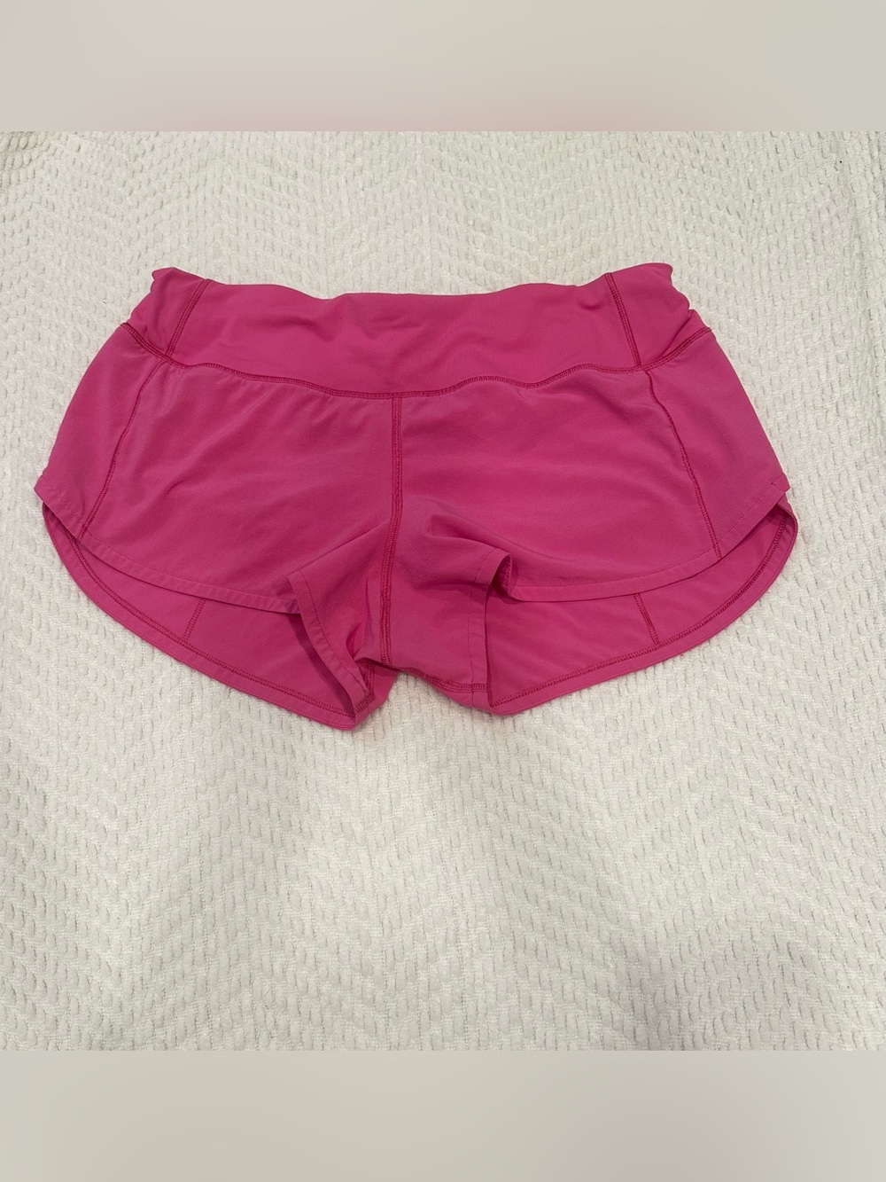 Lululemon Speed Up Low-Rise Lined Short 2.5” Pink Size 4